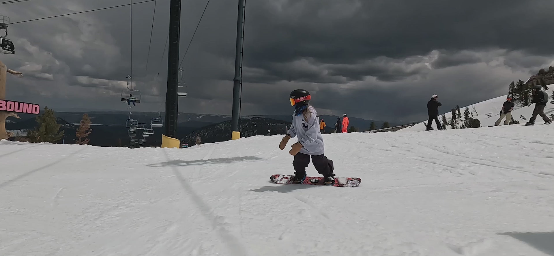 Зареждане на видео: 